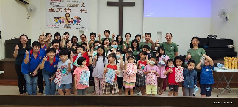 Children and their families in the sanctuary.