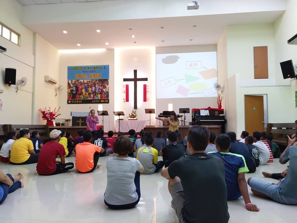 Praise and worship in kota kemuning lutheran church